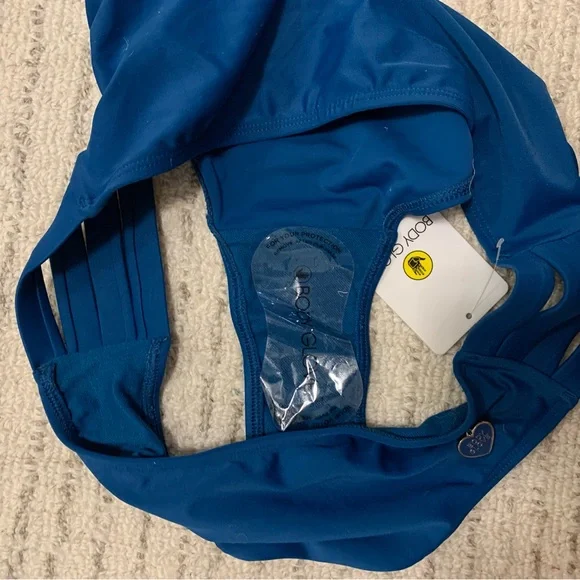 Body Glove swim bottoms - size large - Picture 3 of 7